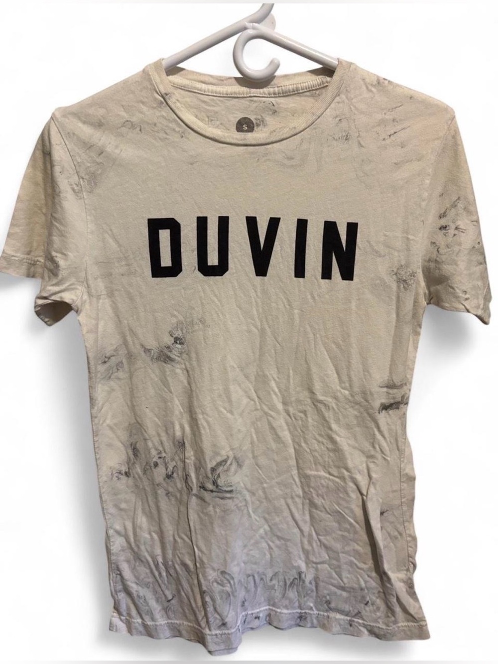 Duvin Men's White Short Sleeve Logo Tee with Marbled Accents